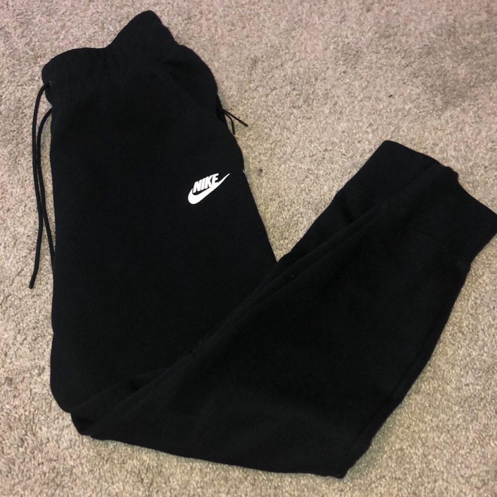 New release Nike Sportswear Tech Fleece Sweatpants